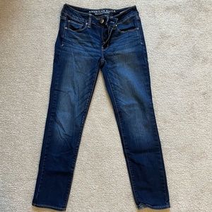 American Eagle Women’s Skinny Jeans - 4 short - dark wash